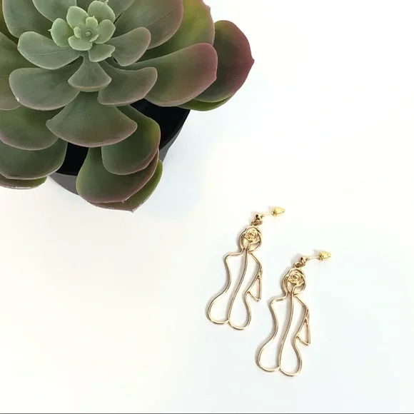 3/$15 New! Female Form Naked Lady Earrings Gold Tone - Picture 3 of 8